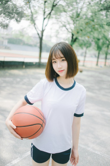 奇怪的咨询者完整版
